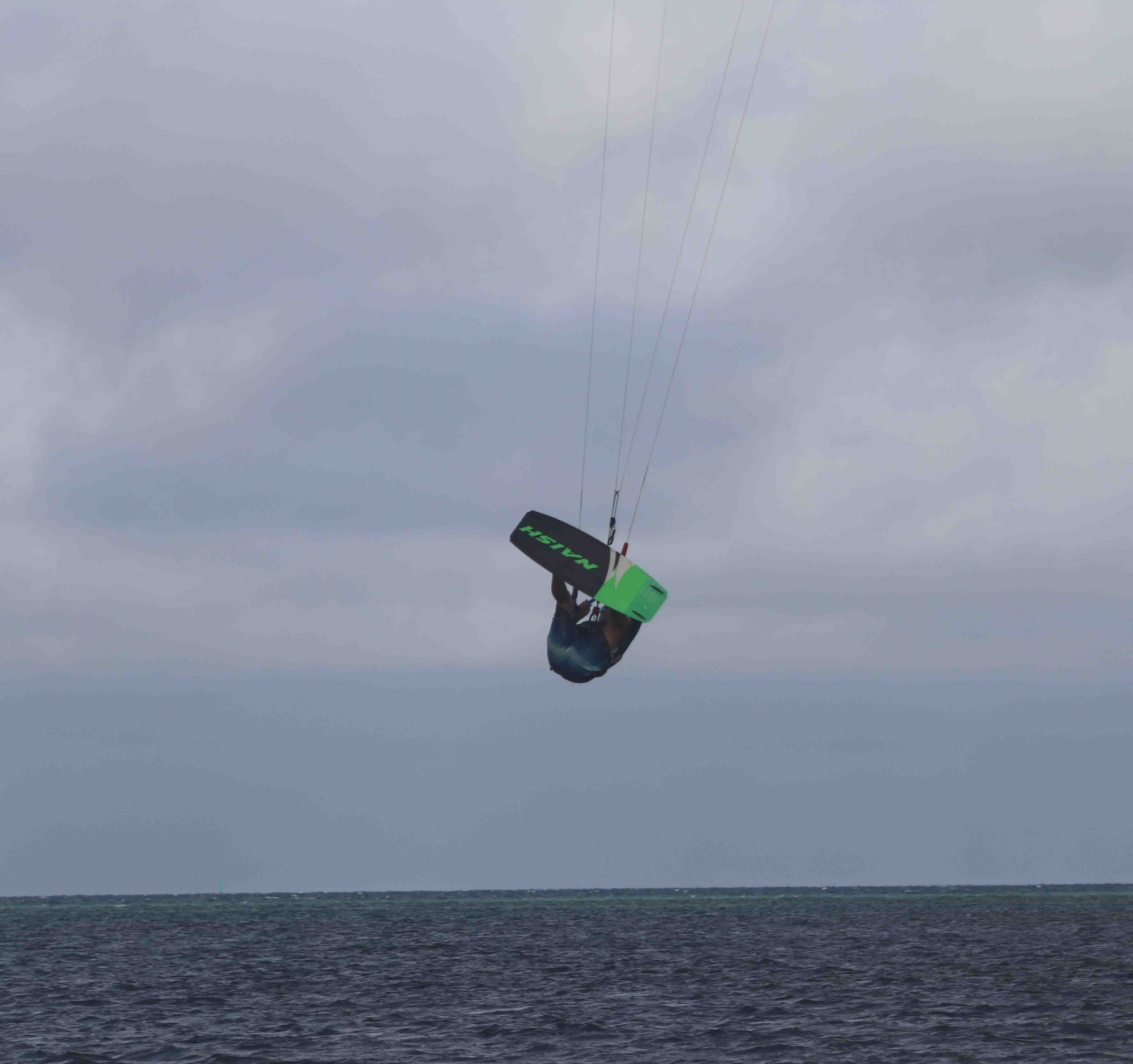 Wallis Gliss'  : Kitesurf et Standup Paddle